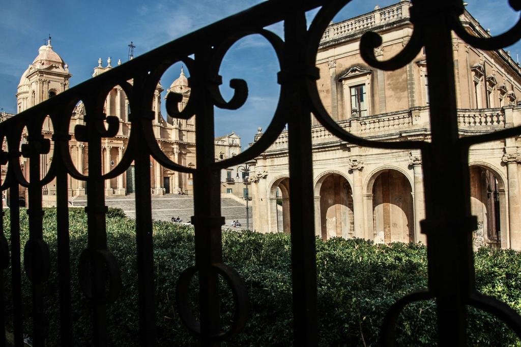 Ferienwohnung Pepe Concetta E La Movida Noto Exterior foto